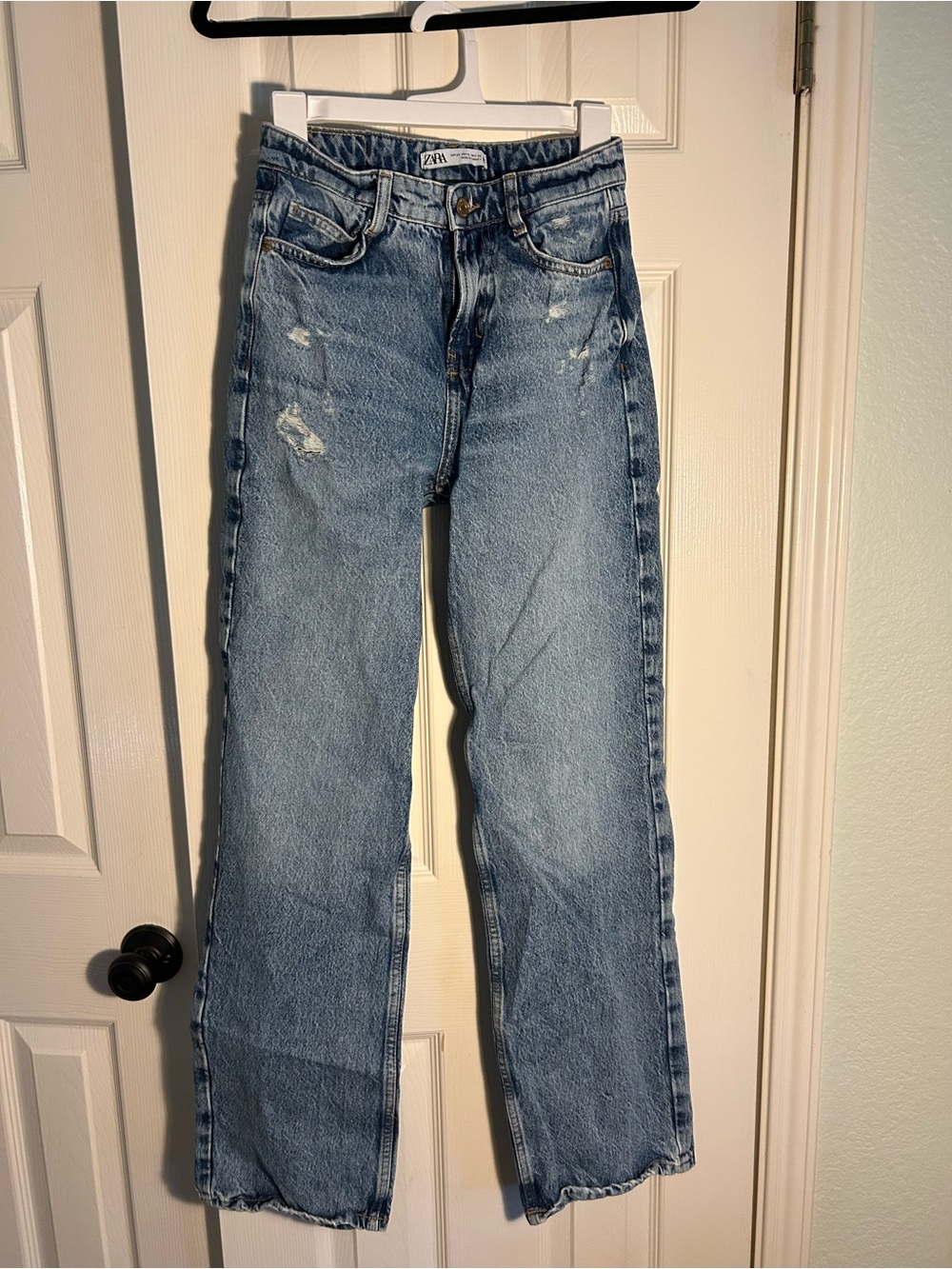 Zara Light Blue Straight‑Leg Distressed Jeans size 0